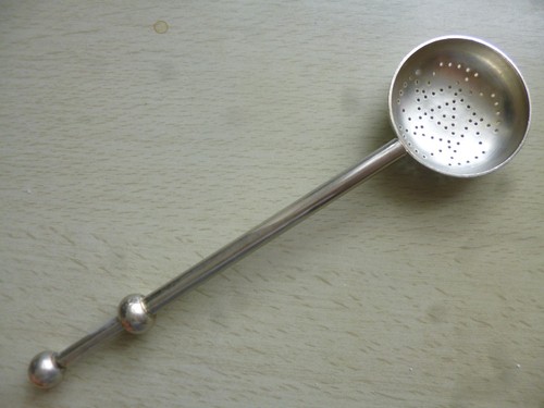Zuckerstreulöffel mit